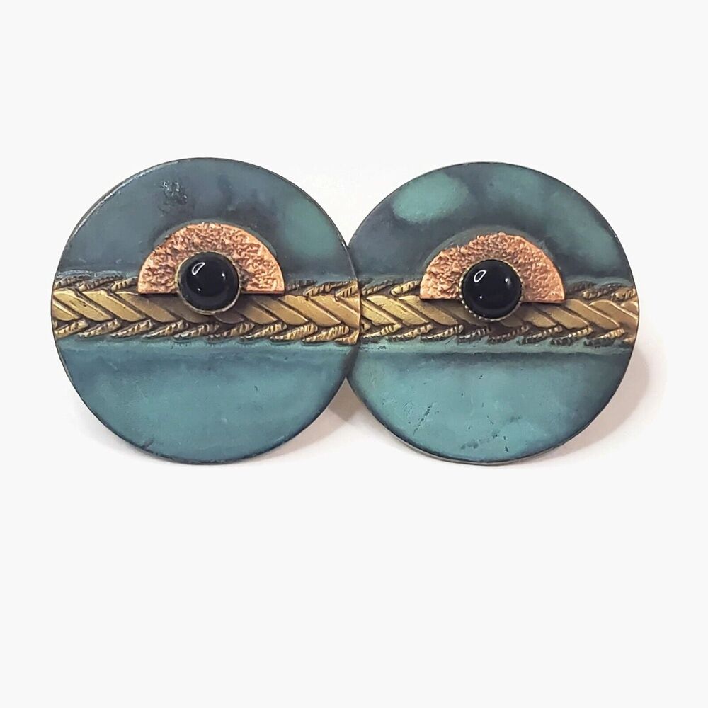 Black Glass Cabochon Round Green Earrings